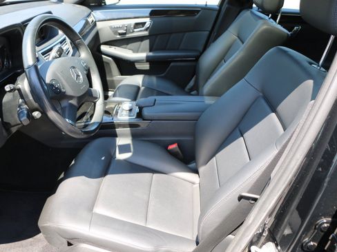 Used 2011 Mercedes-Benz E 350 Sedan image 29