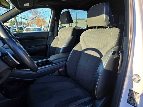 Used 2024 Hyundai Palisade Calligraphy image 24