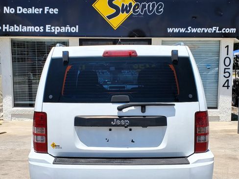 Used 2012 Jeep Liberty Sport RWD image 12