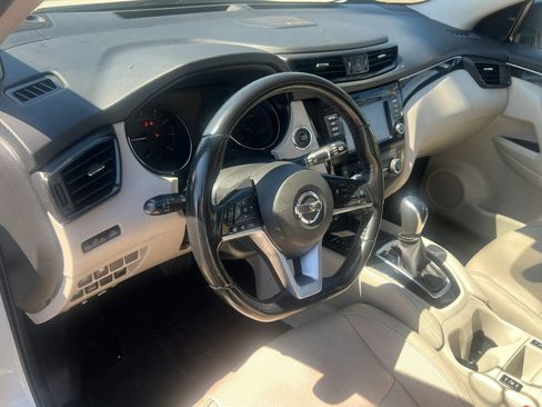 Used 2019 Nissan Rogue Sport SL w/ Premium Package AWD/4WD image 14