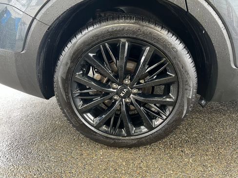 Used 2021 Kia Telluride SX w/ SX Prestige Package image 21