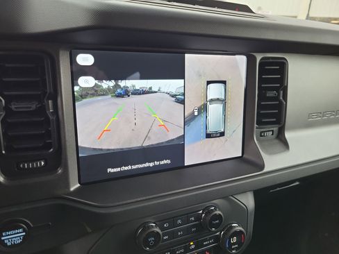 New 2025 Ford Bronco Badlands image 23