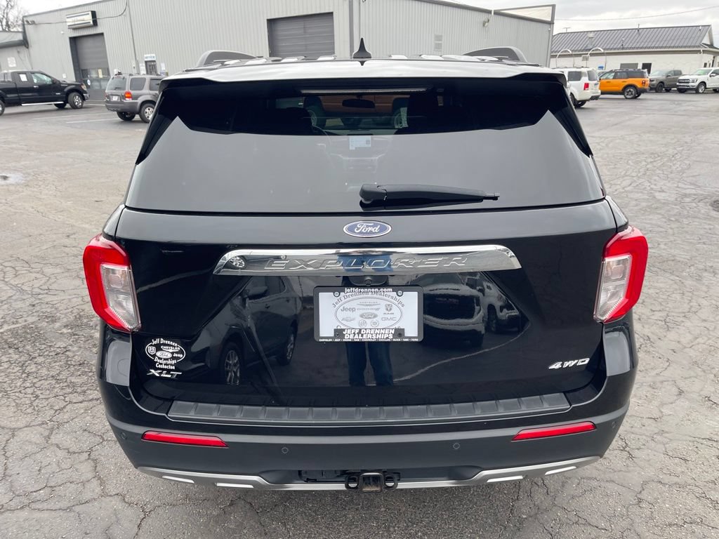 Used 2022 Ford Explorer XLT w/ Equipment Group 202A AWD/4WD image 6