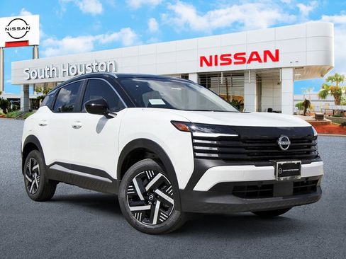 New 2026 Nissan Kicks SV image 1