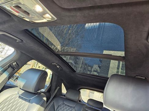 Used 2025 Genesis GV70 3.5T Sport w/ Sport Advanced Package image 10