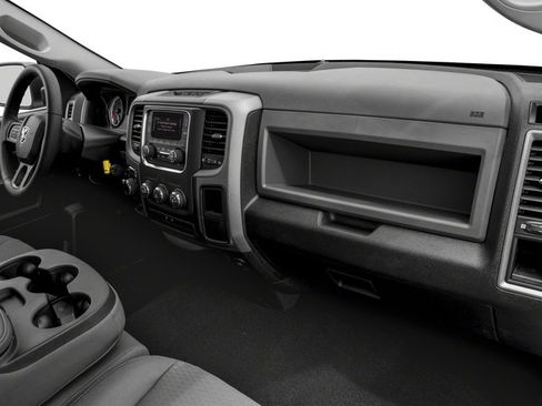 Certified 2017 RAM 1500 Express AWD/4WD image 16