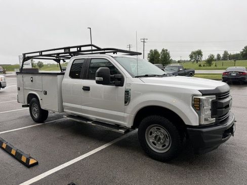 Used 2019 Ford F250 XL w/ XL Value Package RWD image 3