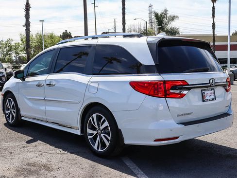 Used 2022 Honda Odyssey Touring image 8