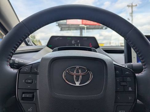 New 2026 Toyota Prius Plug-In Hybrid FWD image 30