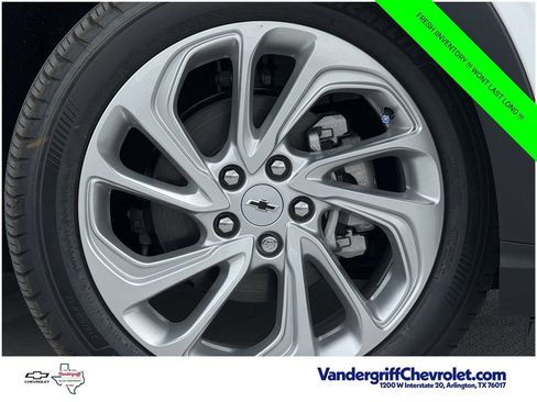 New 2027 Chevrolet Bolt LT w/ Comfort Package FWD image 9