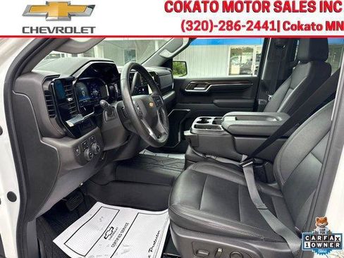 Used 2024 Chevrolet Silverado 1500 LT w/ Leather Package AWD/4WD image 15