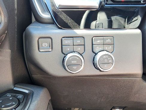 New 2026 GMC Sierra 1500 SLT w/ SLT Premium Plus Package AWD/4WD image 19
