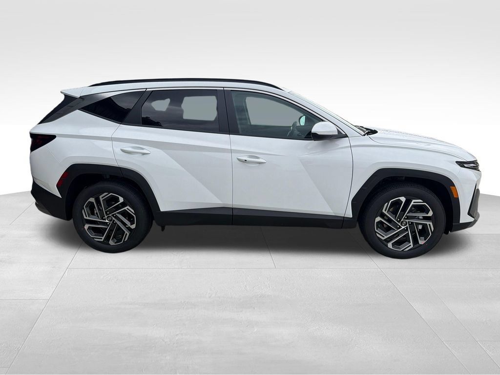 New 2026 Hyundai Tucson SEL Plus FWD image 8