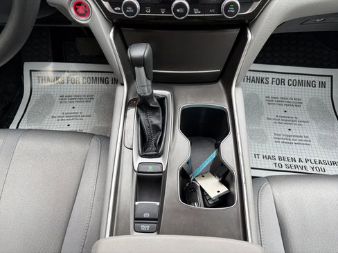 Used 2019 Honda Accord EX image 27