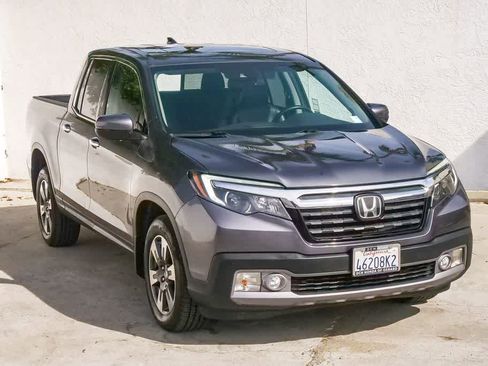 Certified 2018 Honda Ridgeline RTL-E image 2
