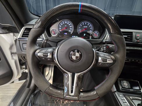 Used 2019 BMW M4 Coupe w/ Competition Package RWD image 24