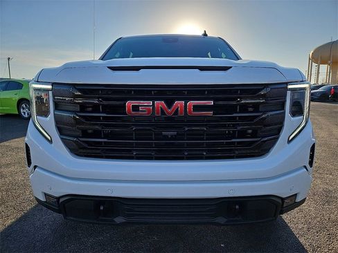 Used 2025 GMC Sierra 1500 Elevation w/ Preferred Package image 12