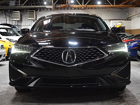 Used 2020 Acura ILX image 2