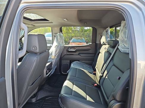 New 2026 GMC Sierra 1500 SLT AWD/4WD image 8