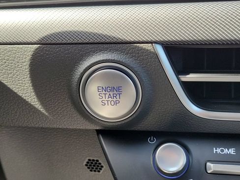 Used 2025 Hyundai Sonata SE FWD image 21
