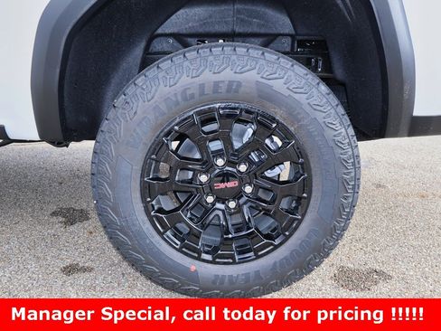 New 2026 GMC Canyon Elevation w/ Convenience Package image 28