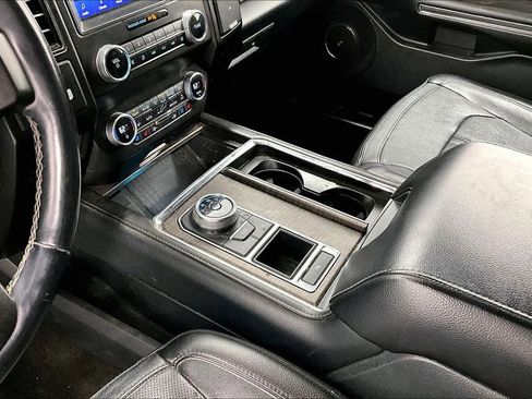 Used 2020 Ford Expedition Max Limited image 17