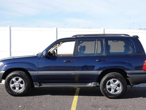Used 2002 Toyota Land Cruiser AWD/4WD image 4