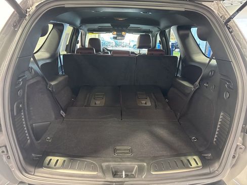 Used 2025 Dodge Durango GT AWD/4WD image 43