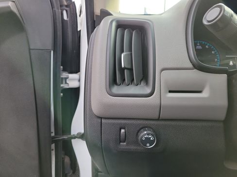 Used 2016 Chevrolet Colorado W/T RWD image 19