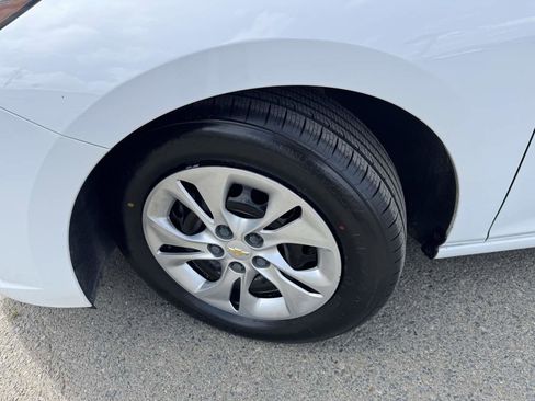 Used 2019 Chevrolet Cruze LS image 37