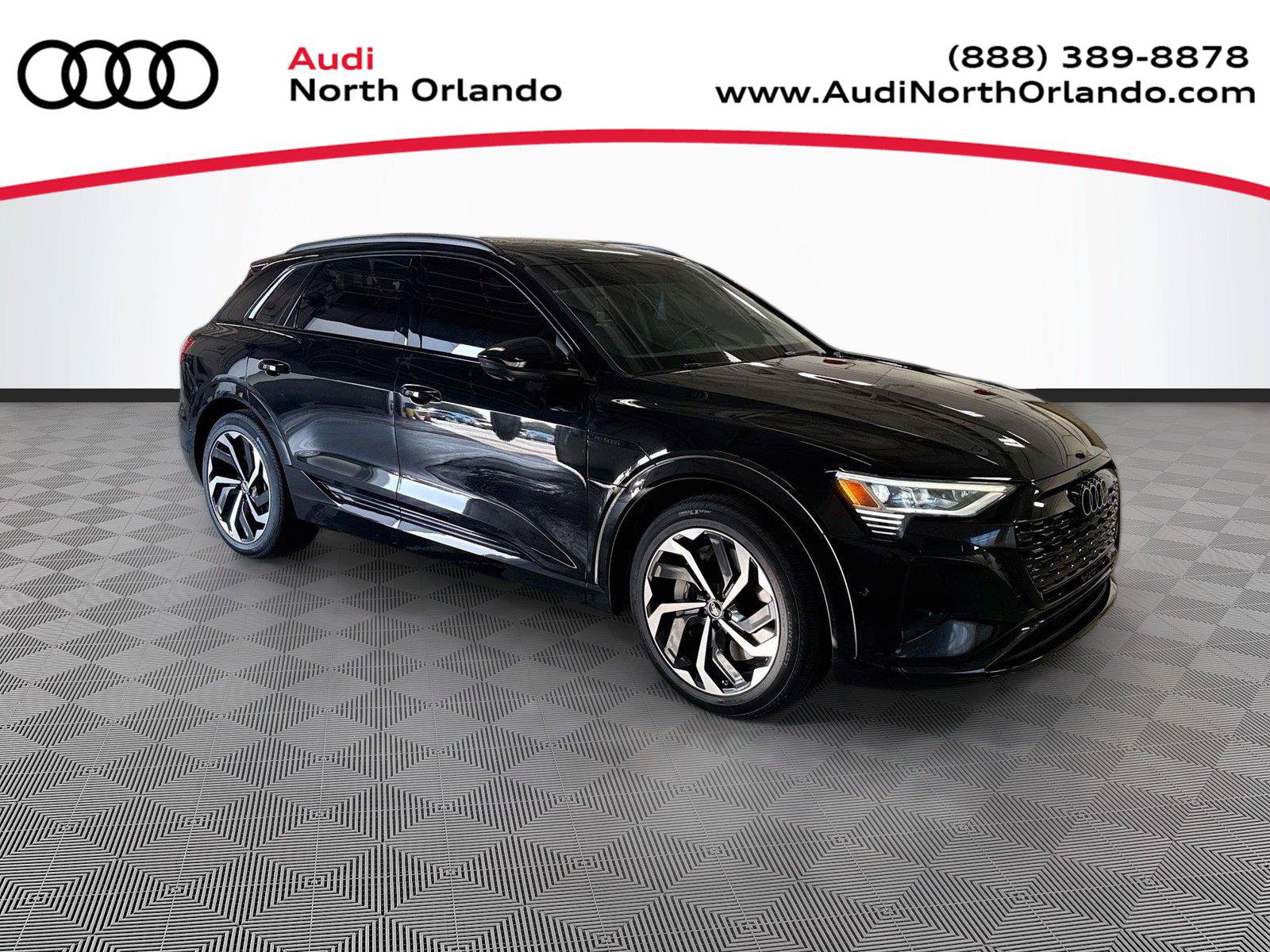 Used 2024 Audi Q8 e-tron Premium Plus AWD/4WD image 1