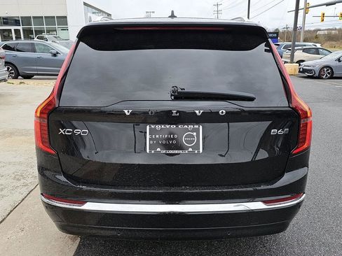 Used 2025 Volvo XC90 B6 Plus image 5