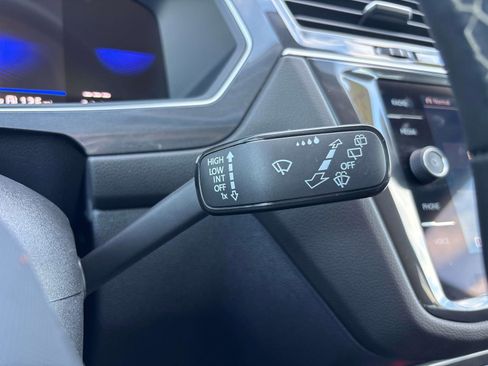 Used 2024 Volkswagen Tiguan Wolfsburg Edition image 29