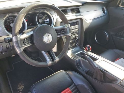 Used 2011 Ford Mustang Shelby GT500 w/ SVT Performance Pkg image 15