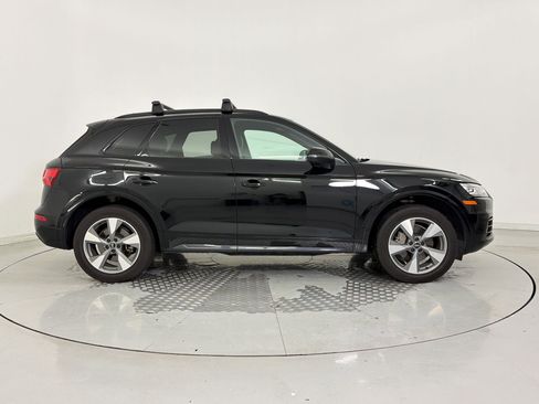 Used 2020 Audi Q5 2.0T Premium w/ Titanium Sport Package AWD/4WD image 8