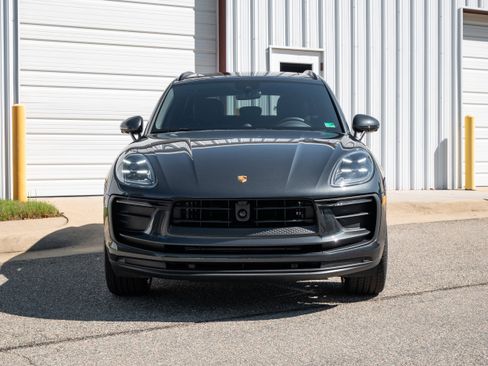 New 2026 Porsche Macan image 12