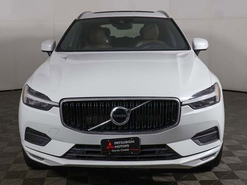 Used 2021 Volvo XC60 T5 Momentum w/ Premium Package image 13