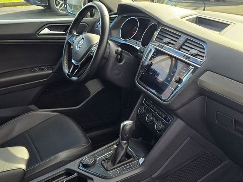 Used 2019 Volkswagen Tiguan SE w/ 3rd Row Seat Package image 30