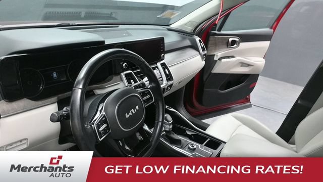 Used 2022 Kia Sorento S w/ Panoramic Sunroof Package AWD/4WD image 18