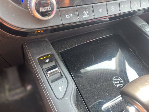 Used 2021 Kia Telluride EX w/ EX Premium Package FWD image 20
