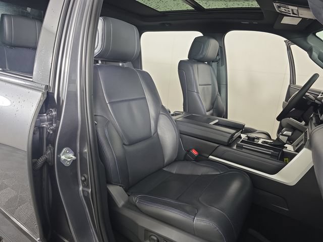 Used 2023 Toyota Tundra Platinum AWD/4WD image 31