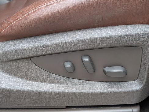 Used 2015 Chevrolet Tahoe LTZ image 44