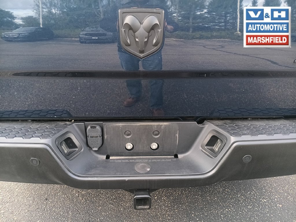 Used 2022 RAM 1500 Warlock AWD/4WD image 4