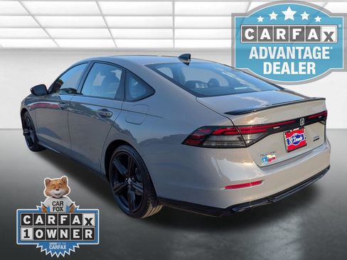 Used 2023 Honda Accord Sport image 2