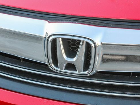 Used 2017 Honda Accord Sport image 5