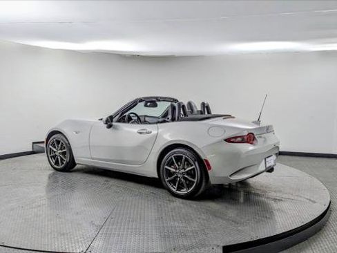 Used 2019 MAZDA MX-5 Miata Grand Touring w/ GT-S Package image 4