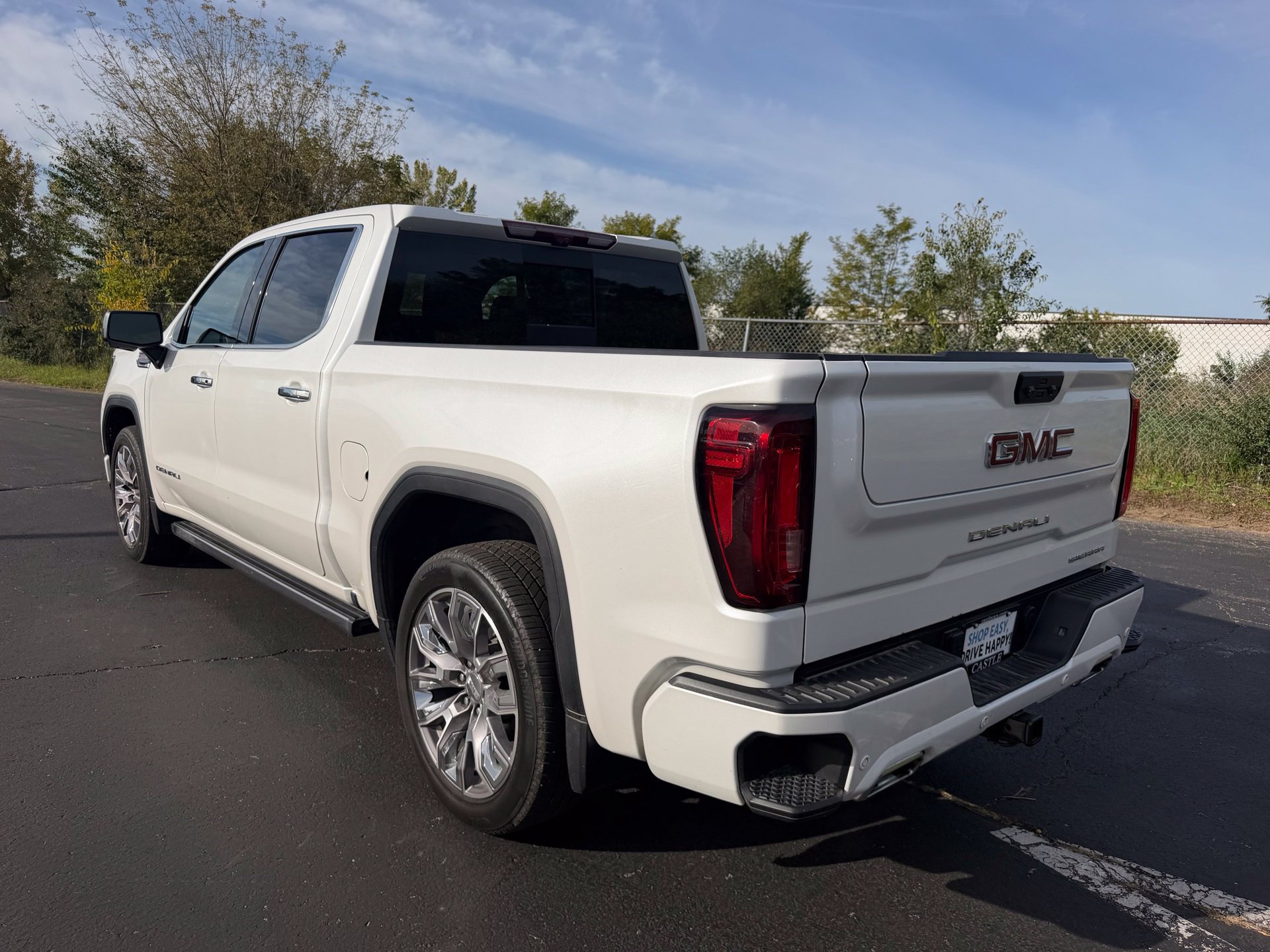 Used 2023 GMC Sierra 1500 Denali AWD/4WD image 8
