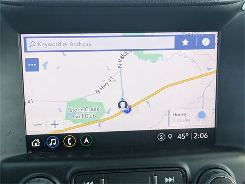 Used 2023 GMC Terrain SLT w/ Infotainment Package II image 26