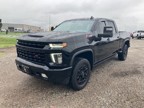 Used 2022 Chevrolet Silverado 2500 LTZ w/ LTZ Plus Package AWD/4WD image 3
