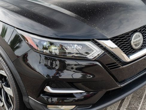 Used 2020 Nissan Rogue Sport SL w/ Premium Package FWD image 10